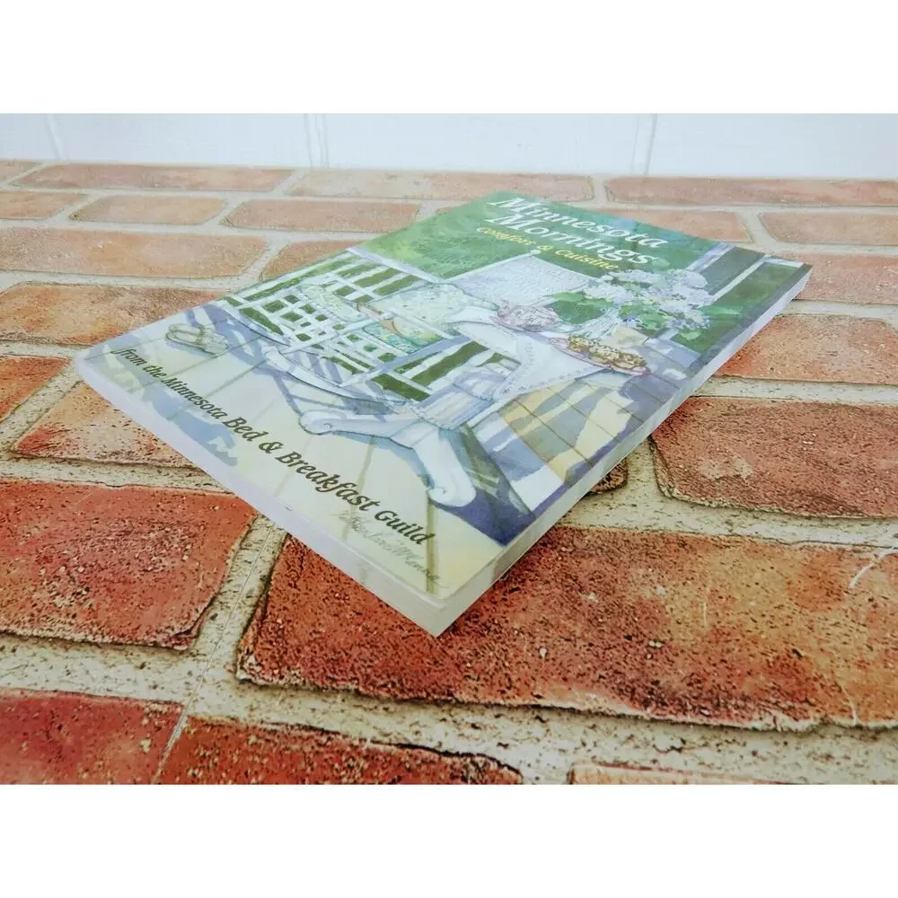 MINNESOTA MORNINGS COMFORT & CUISINE By MN Innkeeper Members Cookbook - Vtg 2000